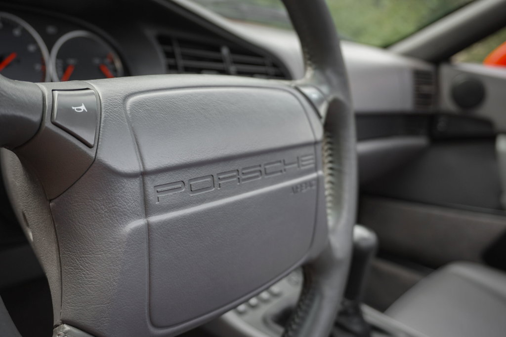 Porsche 968