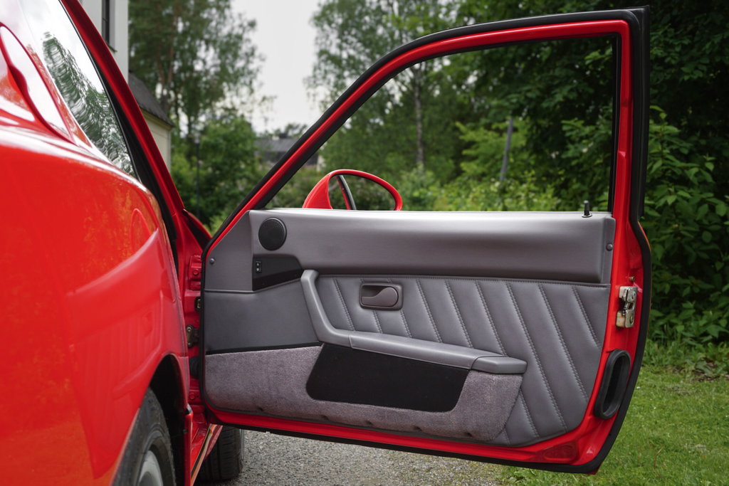 Porsche 968