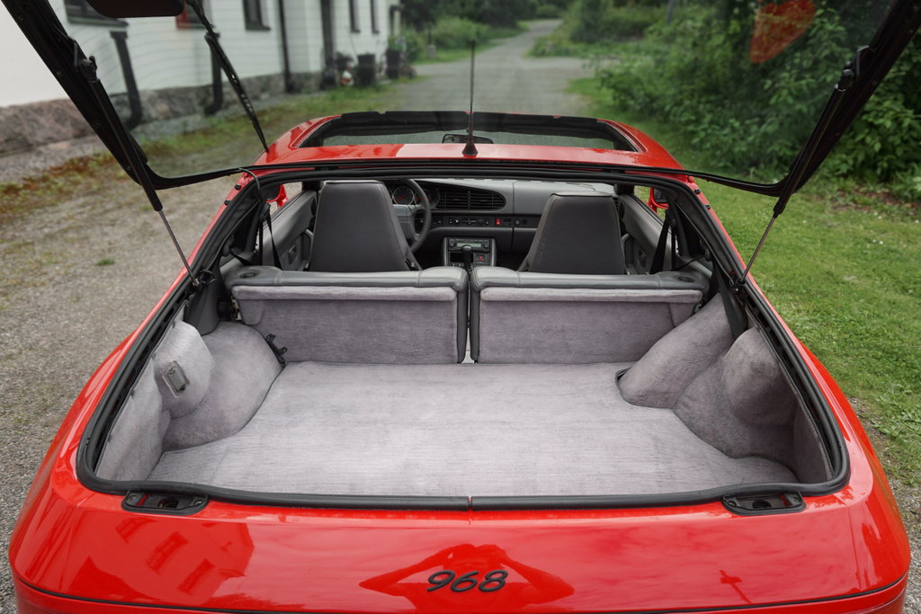 Porsche 968