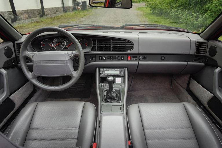 Porsche 968