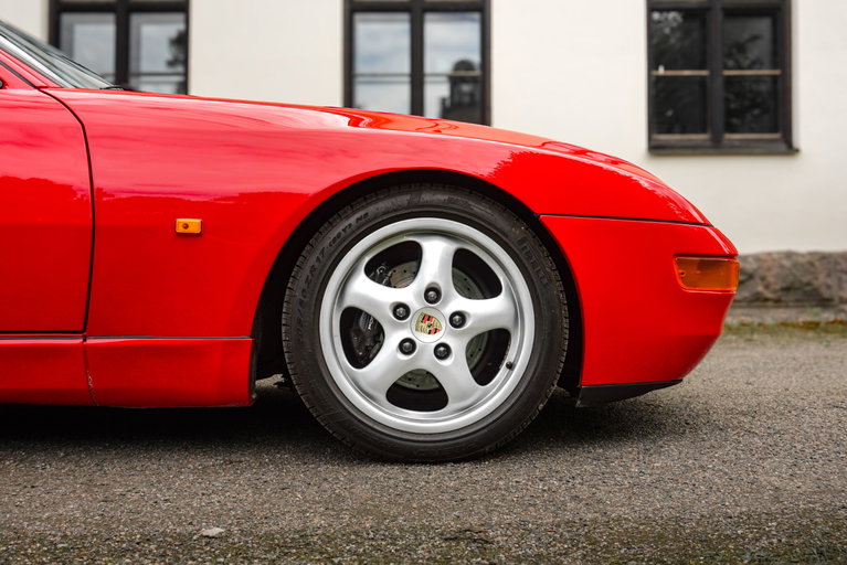 Porsche 968