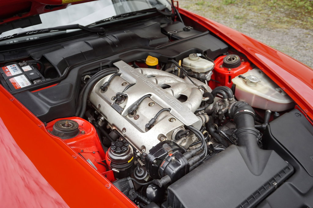 Porsche 968