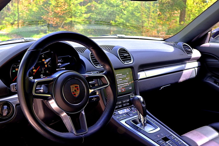 Porsche 718 Boxster