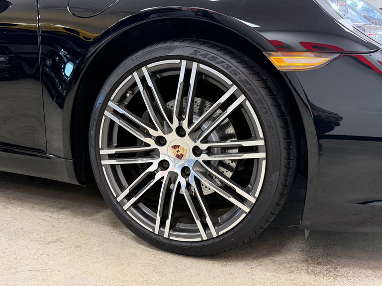 Porsche 991 Carrera Black Edition