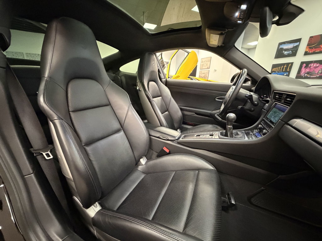 Porsche 991 Carrera Black Edition