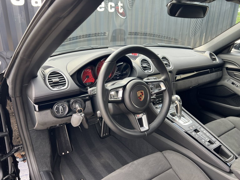 Porsche 718 Spyder