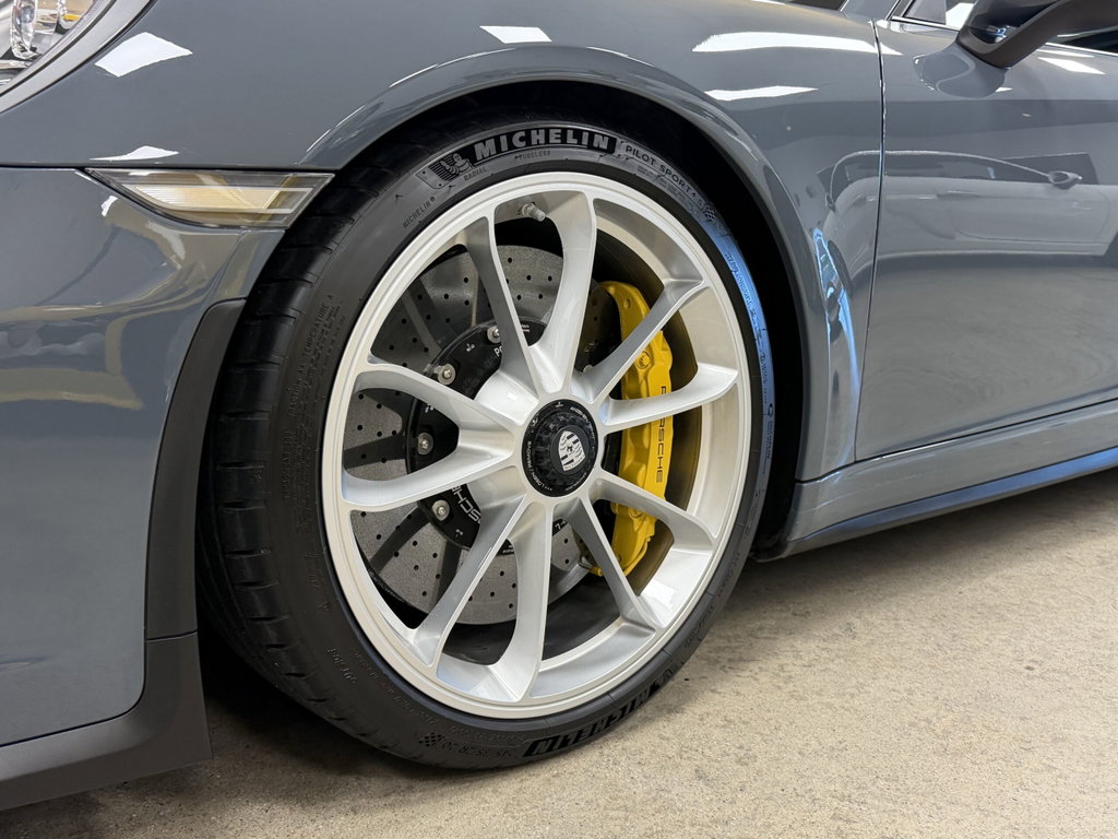 Porsche 991.2 GT3 Touring