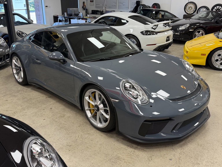 Porsche 991.2 GT3 Touring