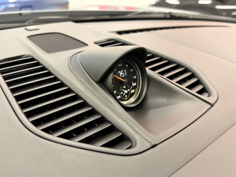 Porsche 991.2 GT3 Touring