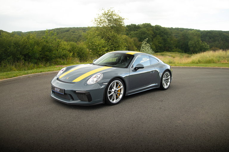 Porsche 991.2 GT3 Touring