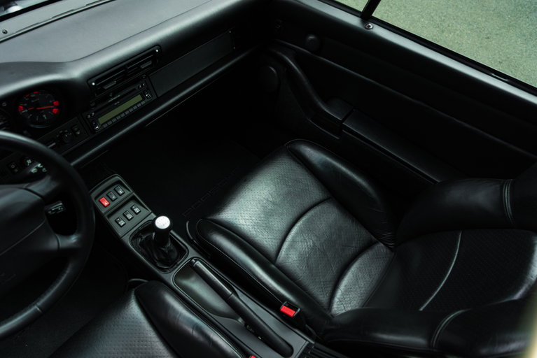 Porsche 993 Carrera 4S