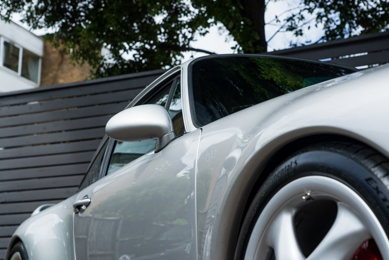 Porsche 993 Carrera 4S