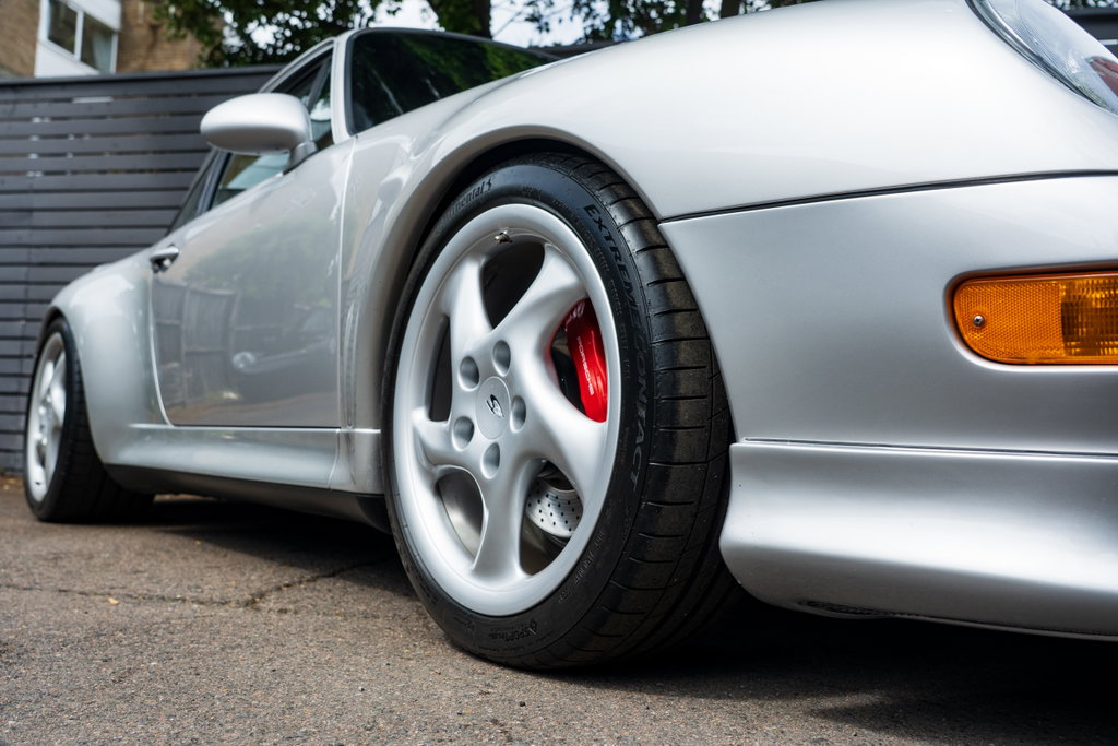 Porsche 993 Carrera 4S
