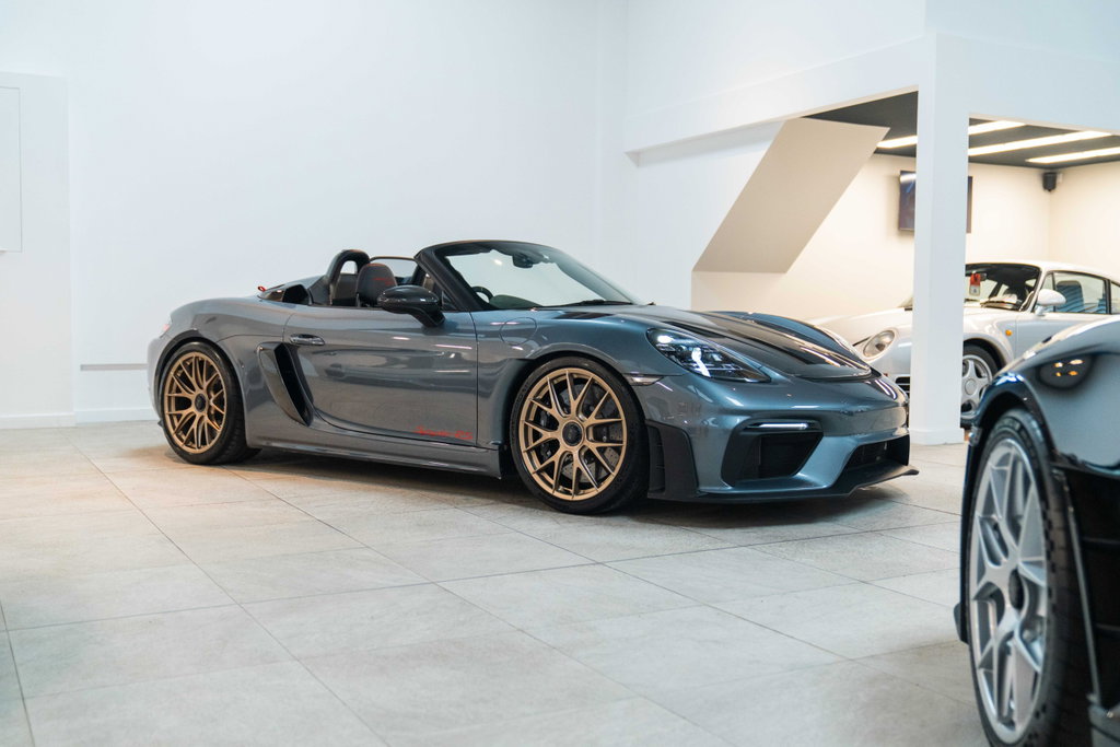 Porsche 718 Spyder RS