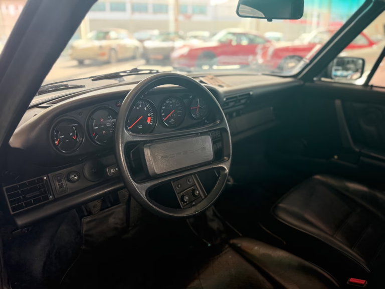 Porsche 911 Carrera 3.2