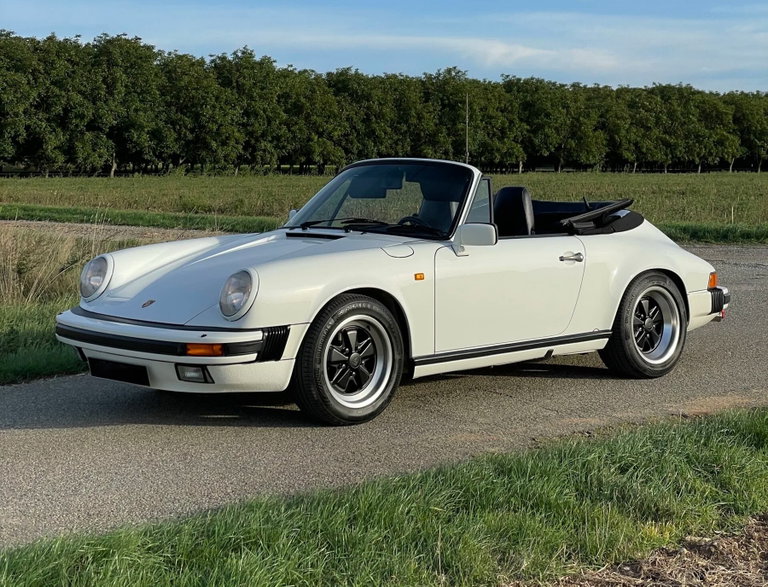 Porsche 911 Carrera 3.2