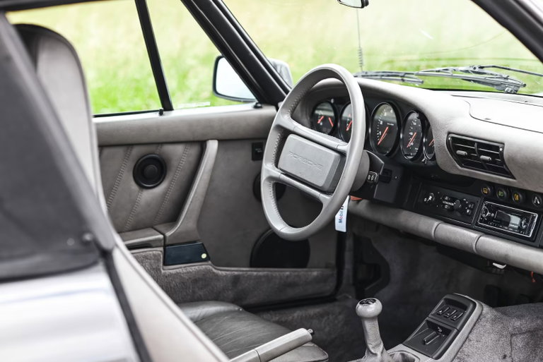 Porsche 964 Carrera 2