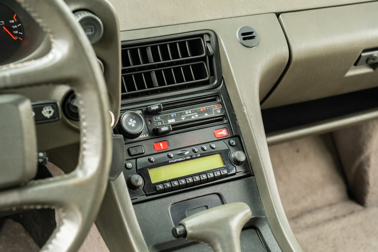Porsche 928 S