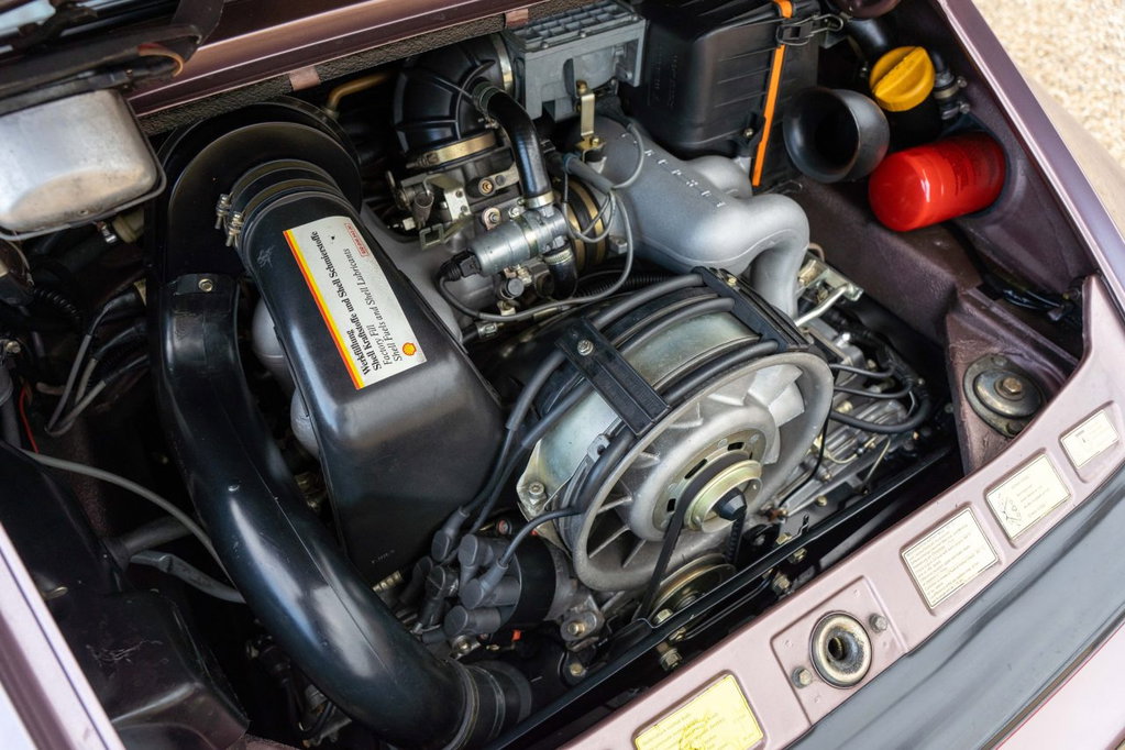 Porsche 911 Carrera 3.2