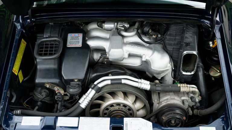 Porsche 993 Carrera 4S