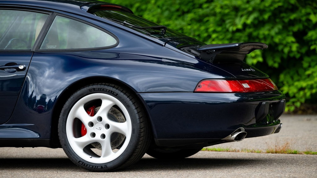 Porsche 993 Carrera 4S