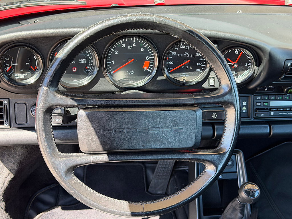 Porsche 911 Carrera 3.2