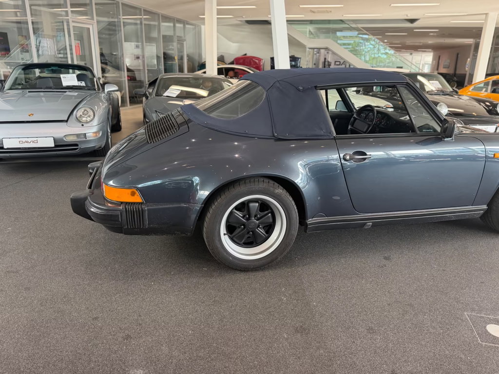 Porsche 911 Carrera 3.2