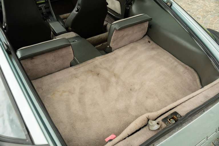 Porsche 928 S