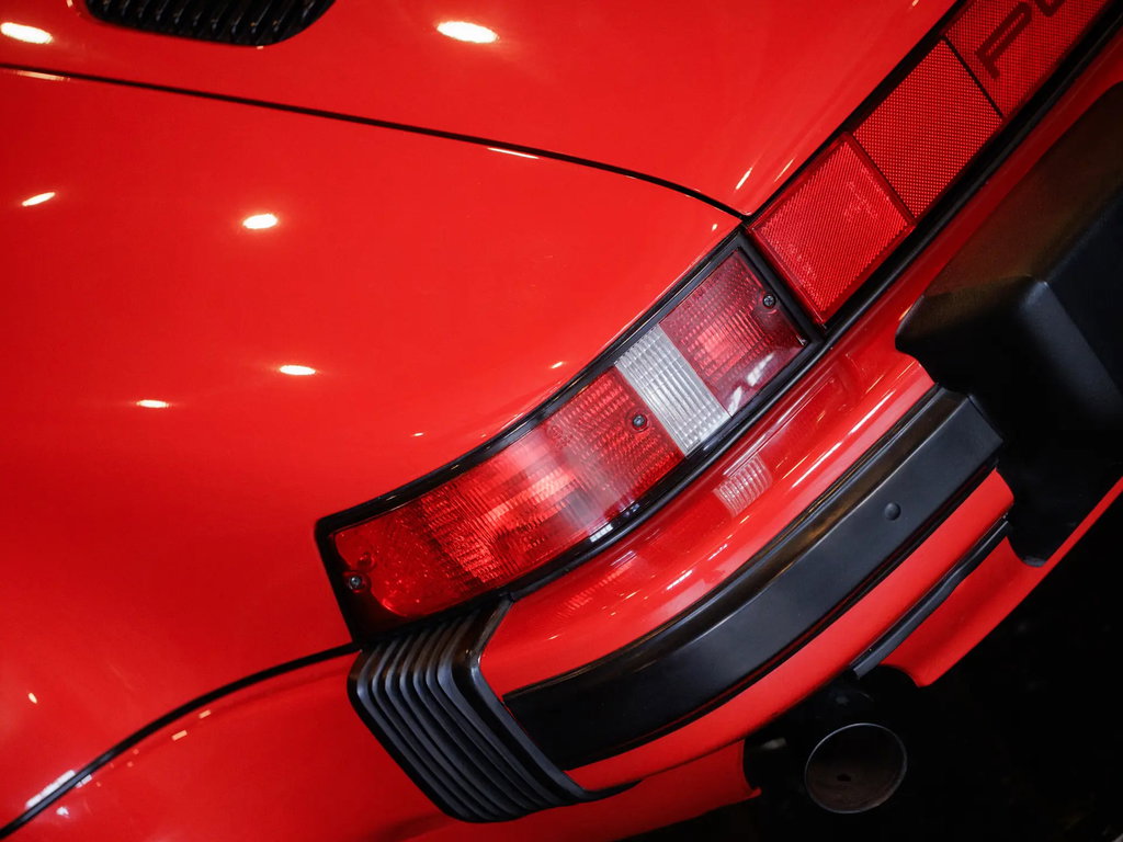 Porsche 911 Carrera 3.2 Speedster