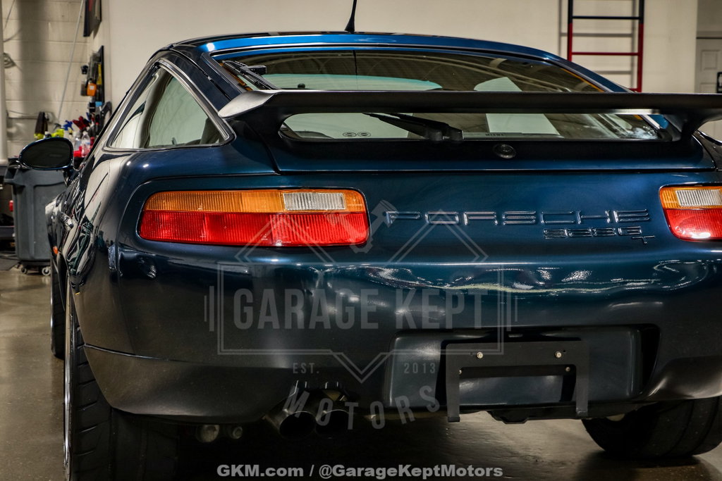 Porsche 928 GT