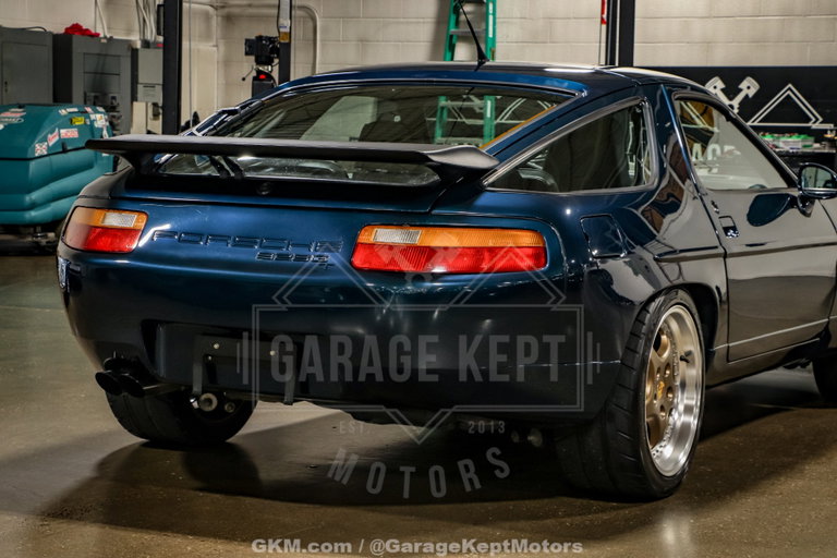 Porsche 928 GT