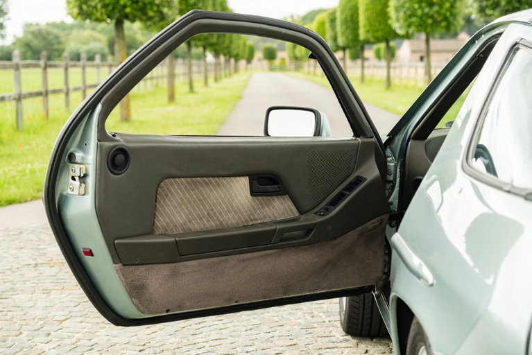 Porsche 928 S