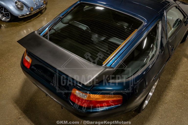Porsche 928 GT