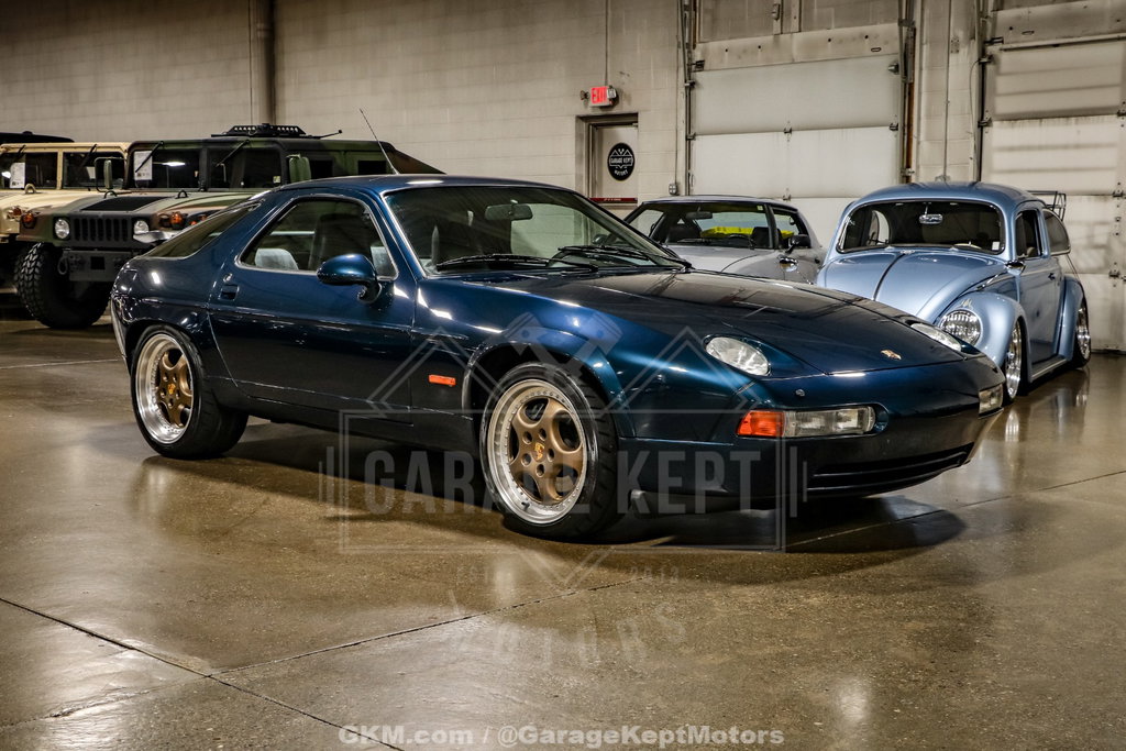Porsche 928 GT