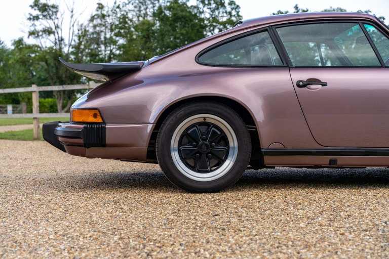 Porsche 911 Carrera 3.2