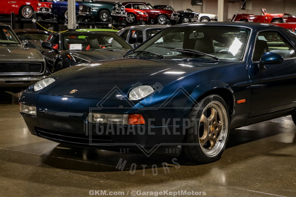 Porsche 928 GT