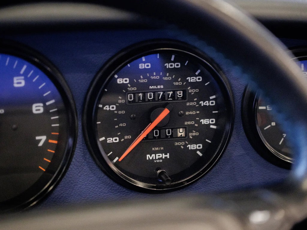Porsche 964 Carrera 2 Speedster