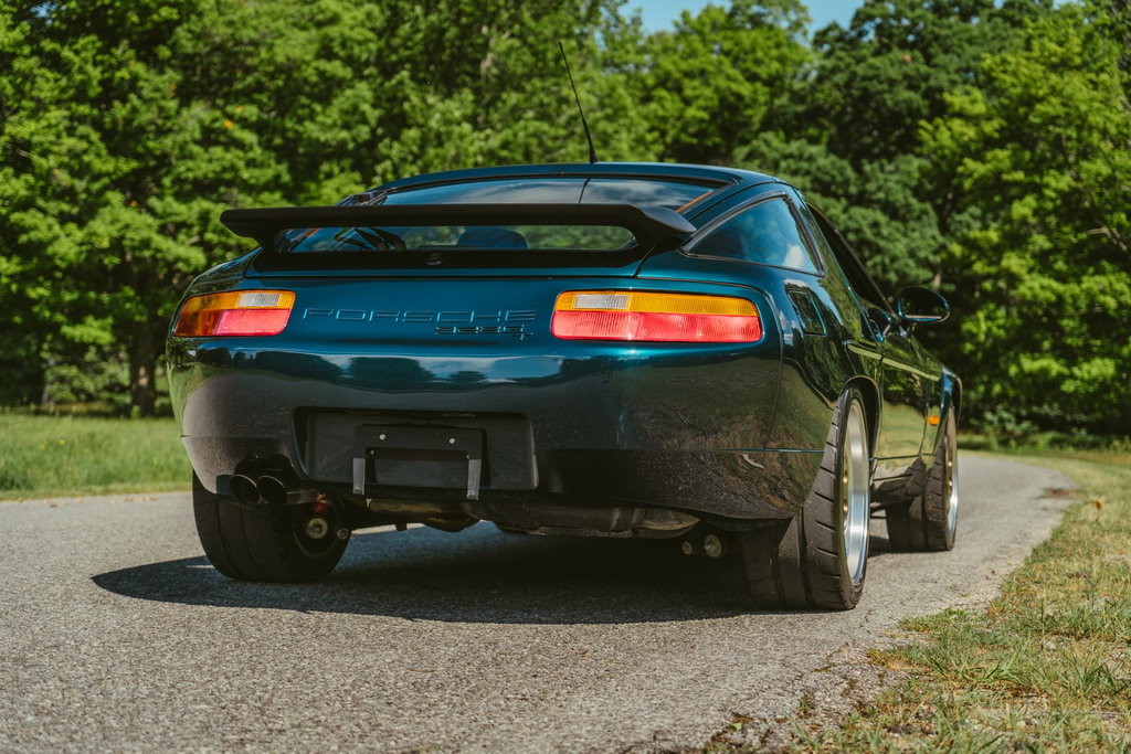 Porsche 928 GT