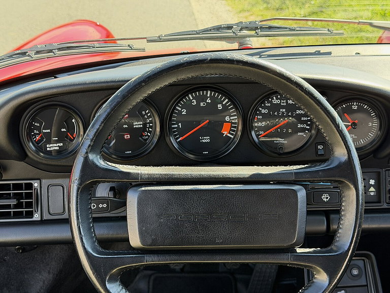 Porsche 911 Carrera 3.2