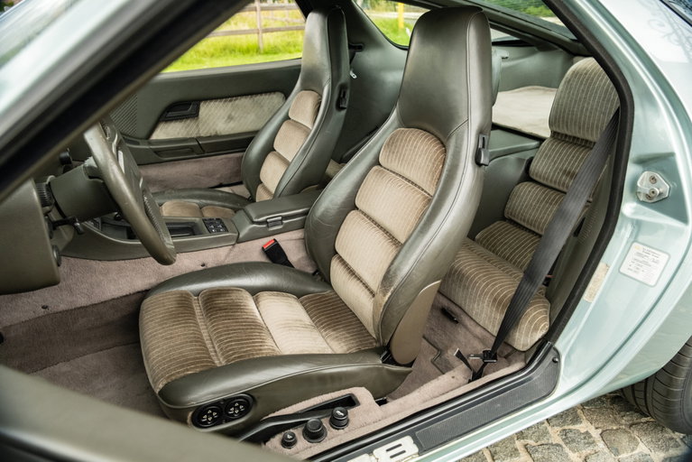 Porsche 928 S