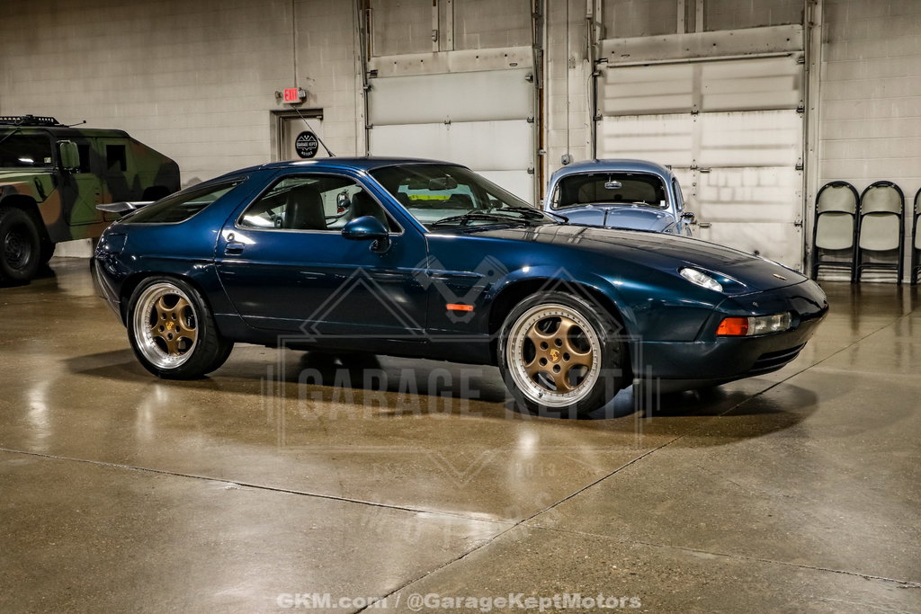 Porsche 928 GT