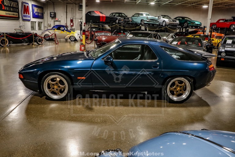 Porsche 928 GT