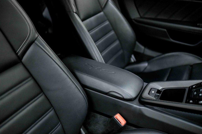 Porsche 992 Carrera GTS