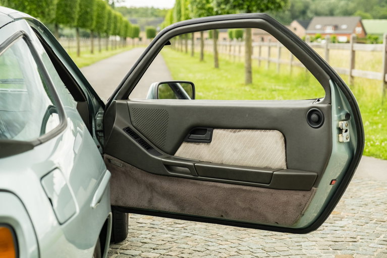 Porsche 928 S