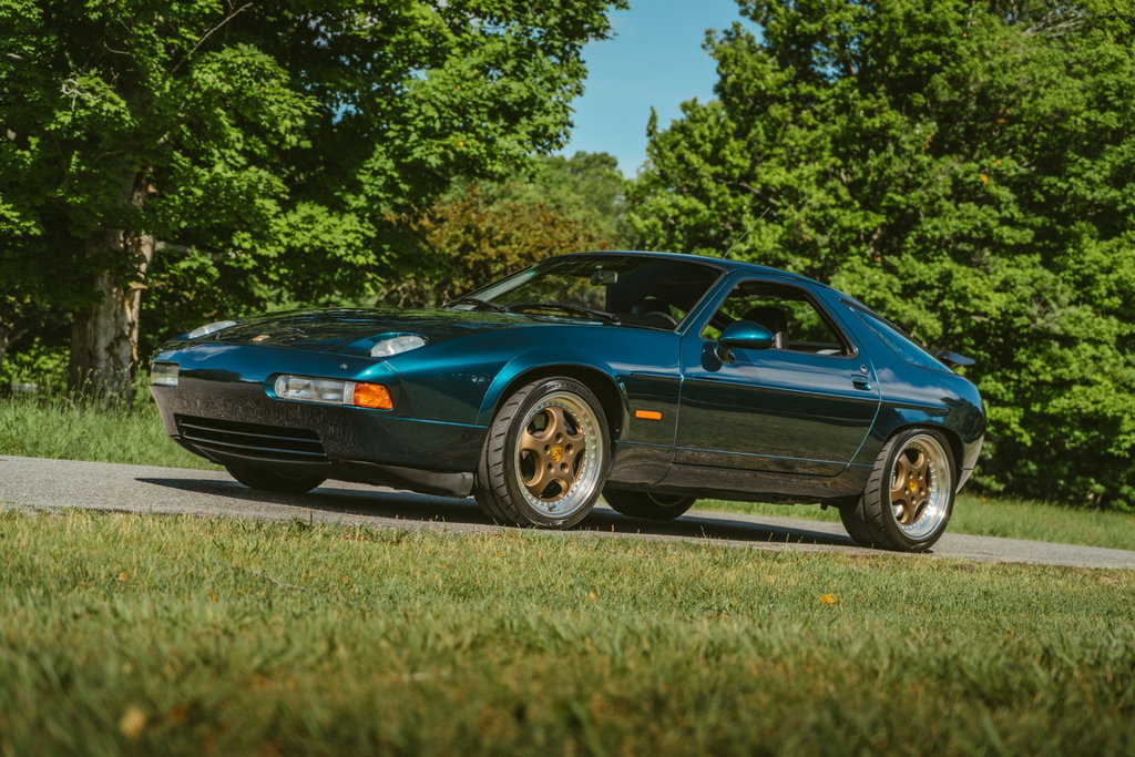 Porsche 928 GT