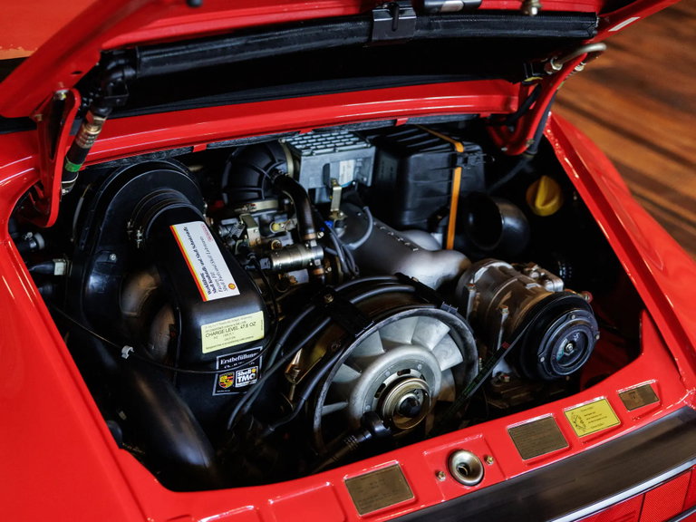 Porsche 911 Carrera 3.2 Speedster