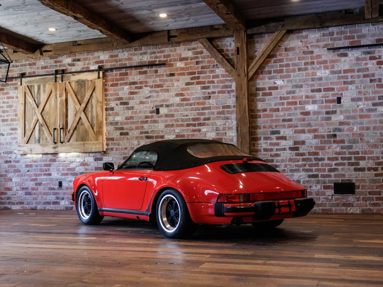 Porsche 911 Carrera 3.2 Speedster