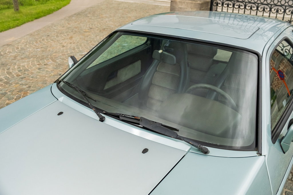 Porsche 928 S
