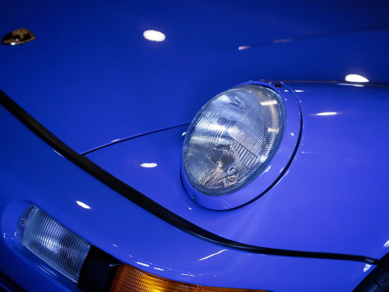 Porsche 964 Carrera 2 Speedster