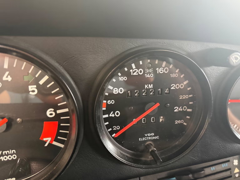 Porsche 911 Carrera 3.2
